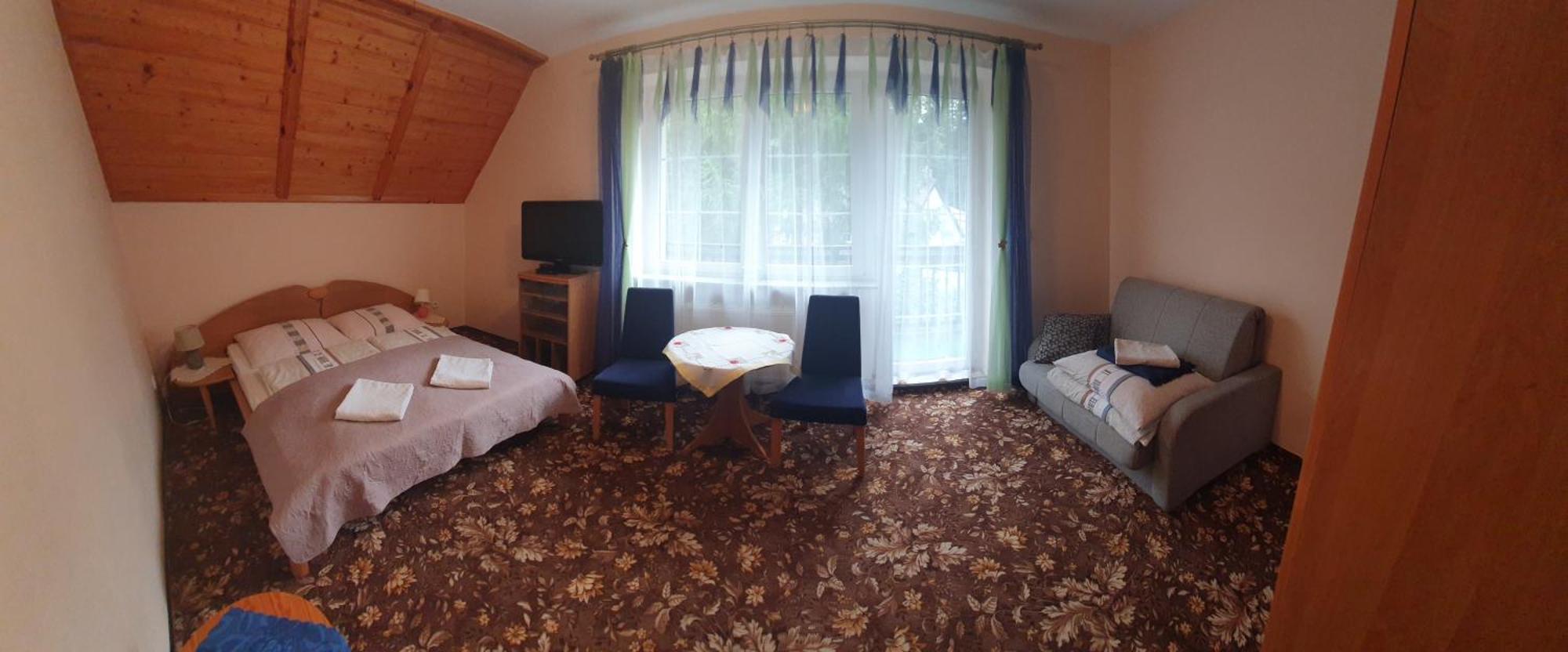 Karkoz Bed & Breakfast *