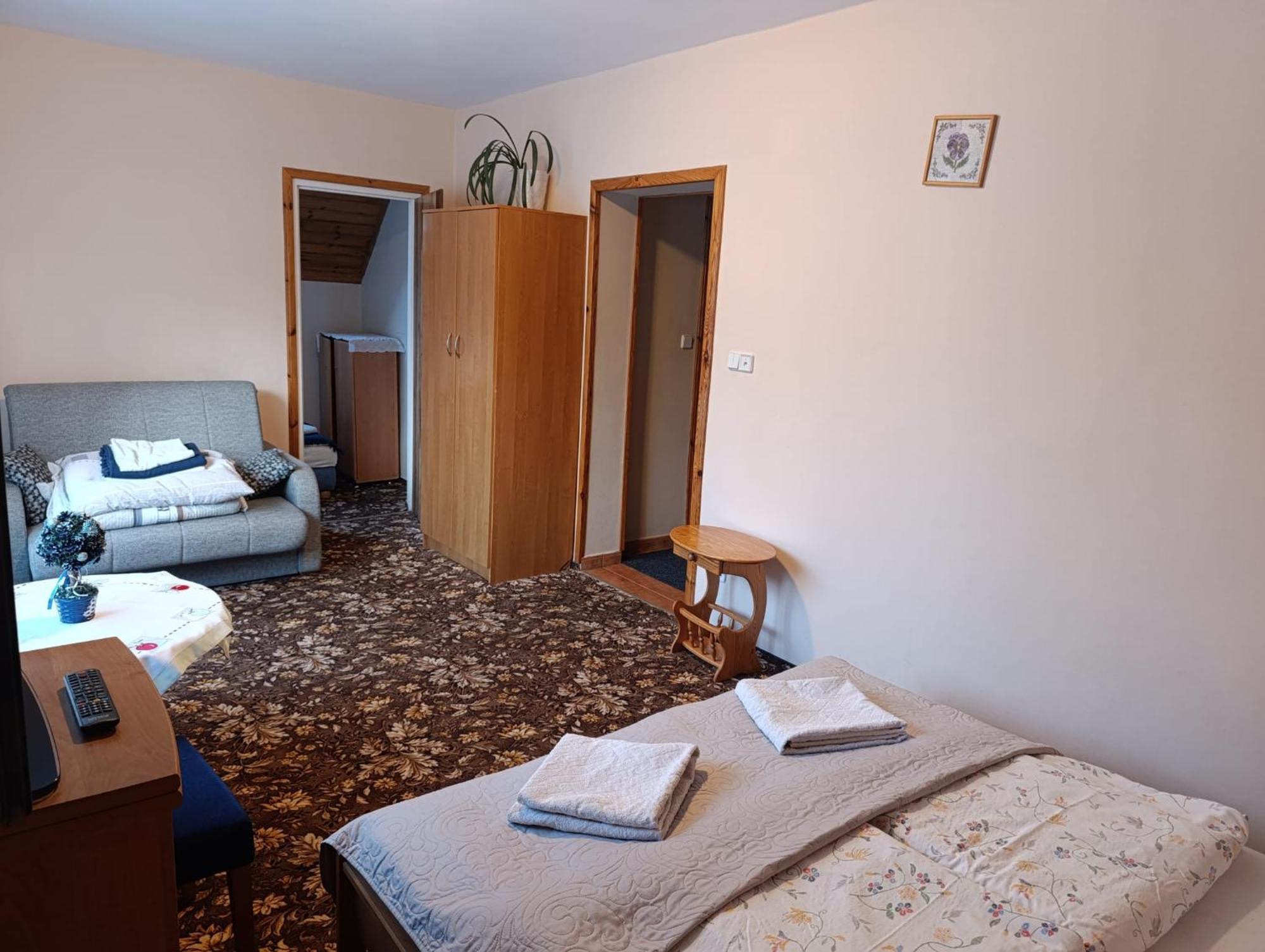 Karkoz Bed & Breakfast *