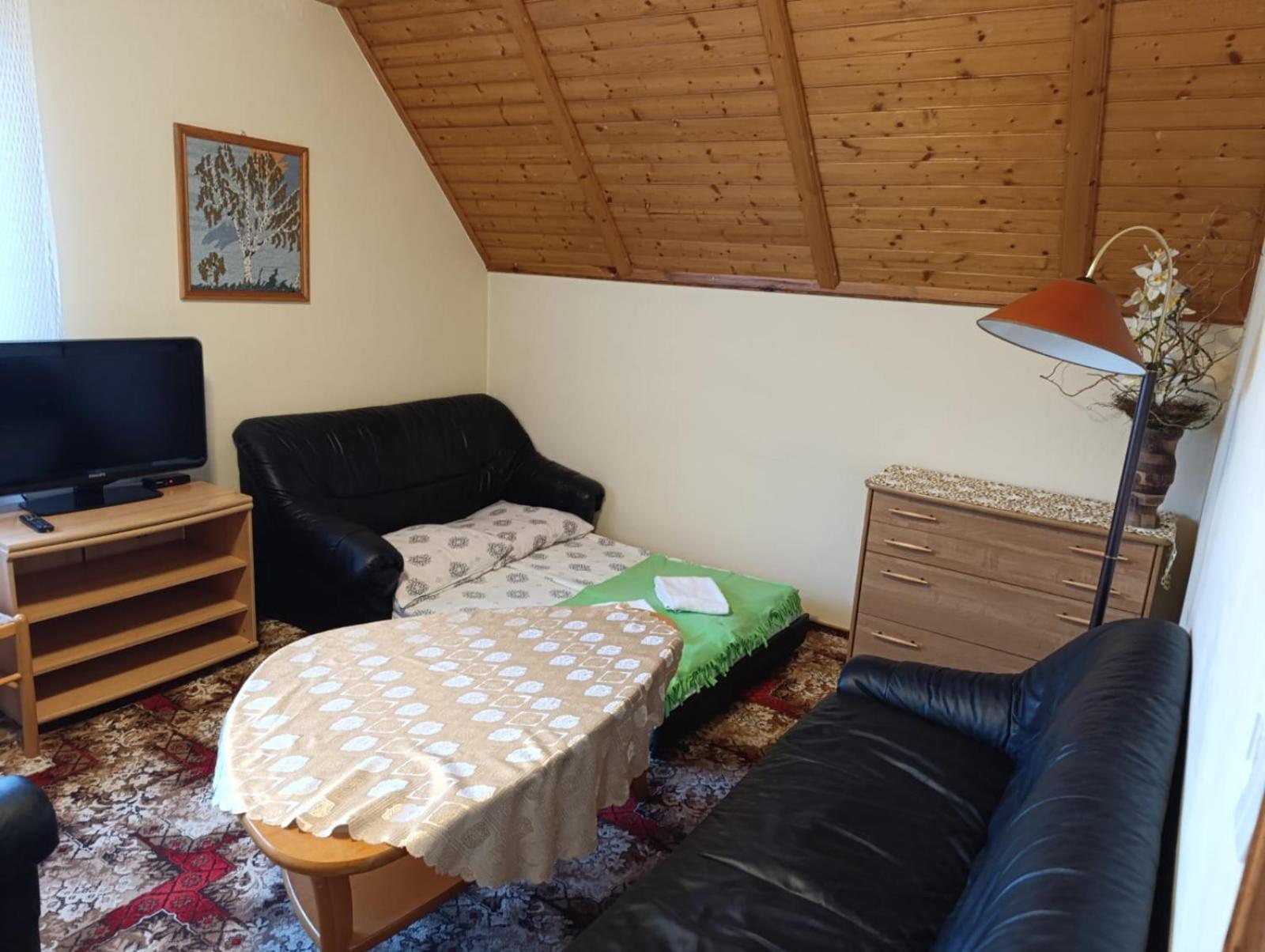Karkoz Bed & Breakfast *